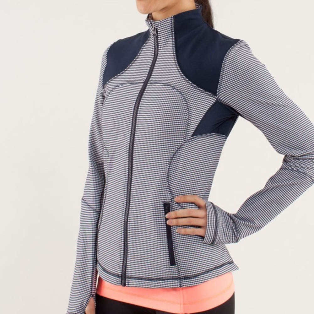 Lululemon Forme jacket- inkwell. Size 10. Very good condition